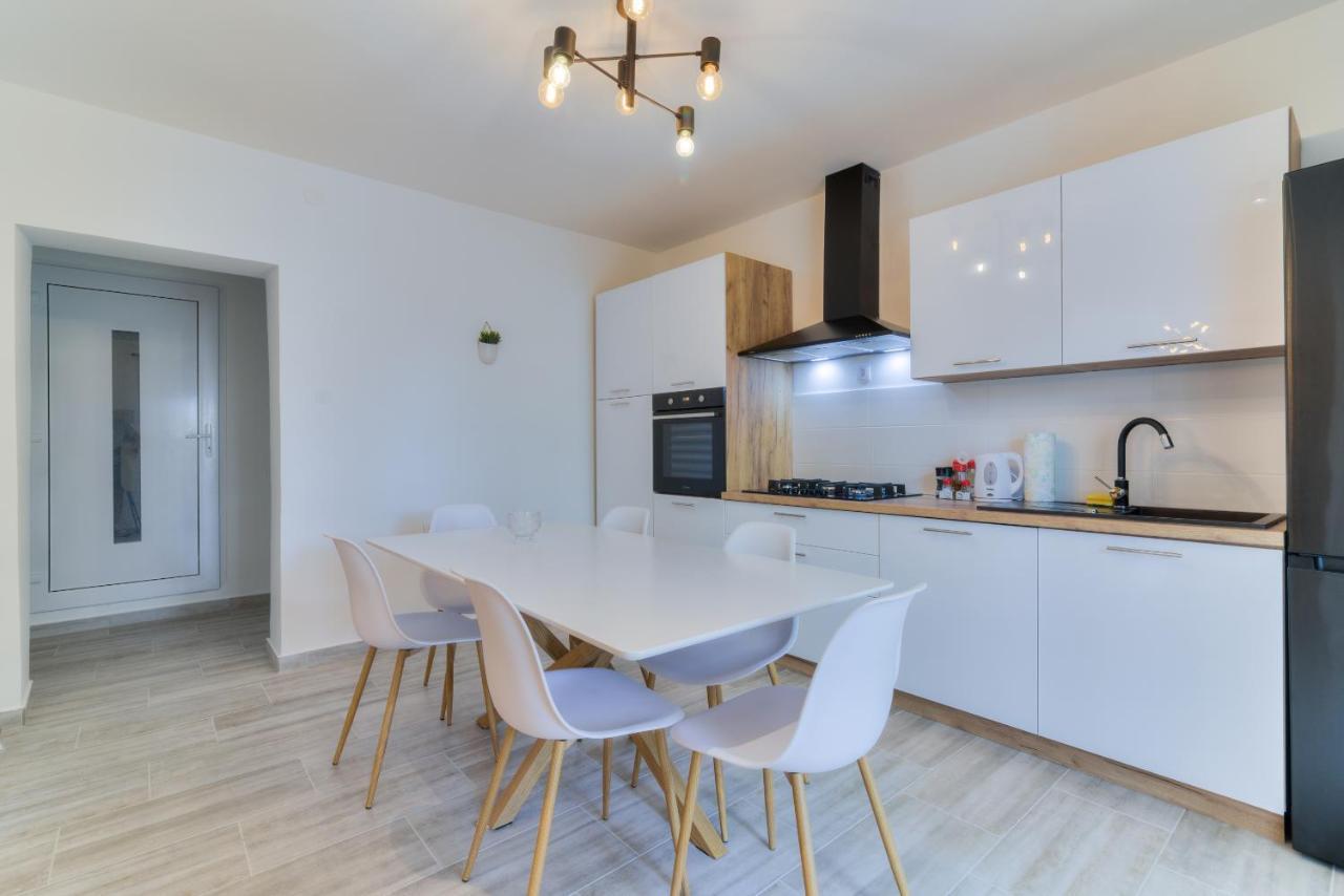Demi II Apartment Senj  Ngoại thất bức ảnh